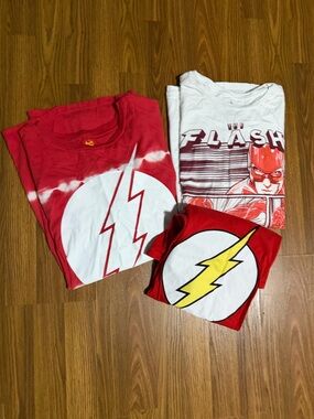 DC Comics The Flash 3 T-Shirt Bundle Size XL.